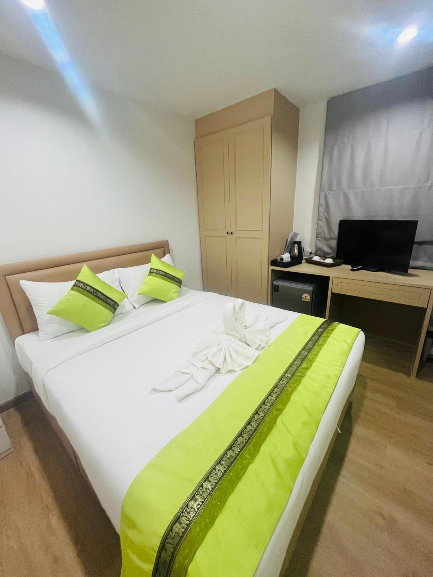 28 Boutique Hotel Patong Bilik gambar