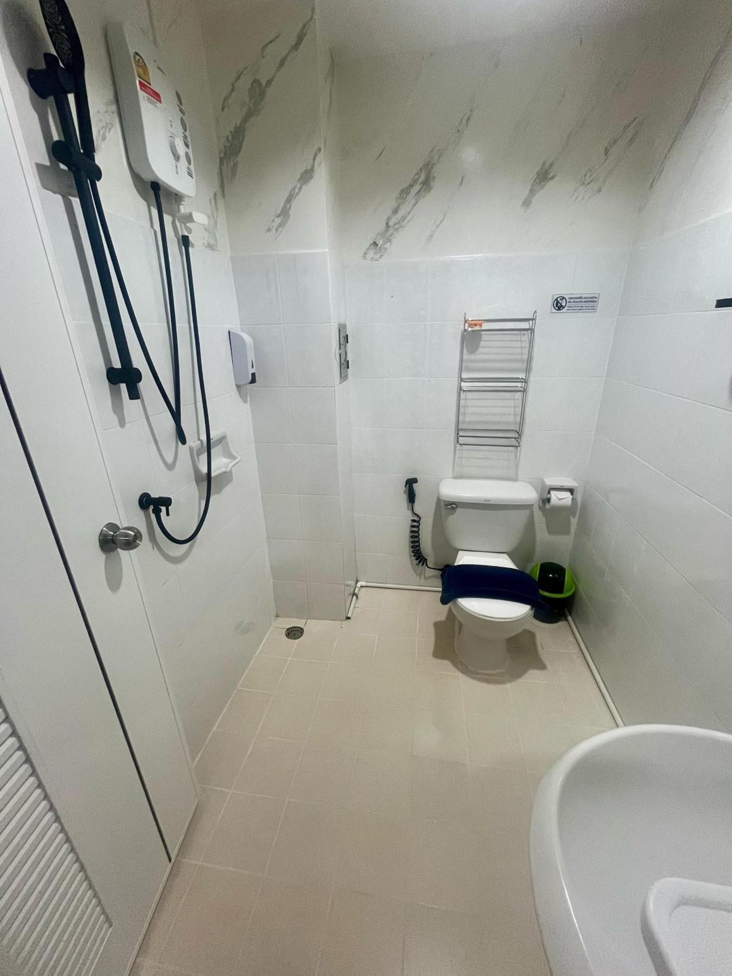 28 Boutique Hotel Patong Luaran gambar